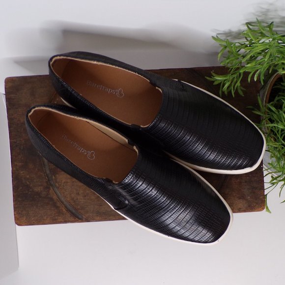 Baretraps Yannah Women's Black Flats Casual Comfort Shoe Size 6 NWOT - Picture 4 of 10